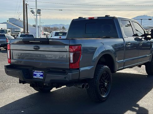 Used 2022 Ford F350 Lariat w/ Black Appearance Package image 5