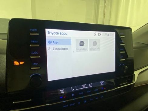 Used 2022 Toyota Sienna LE AWD/4WD image 18