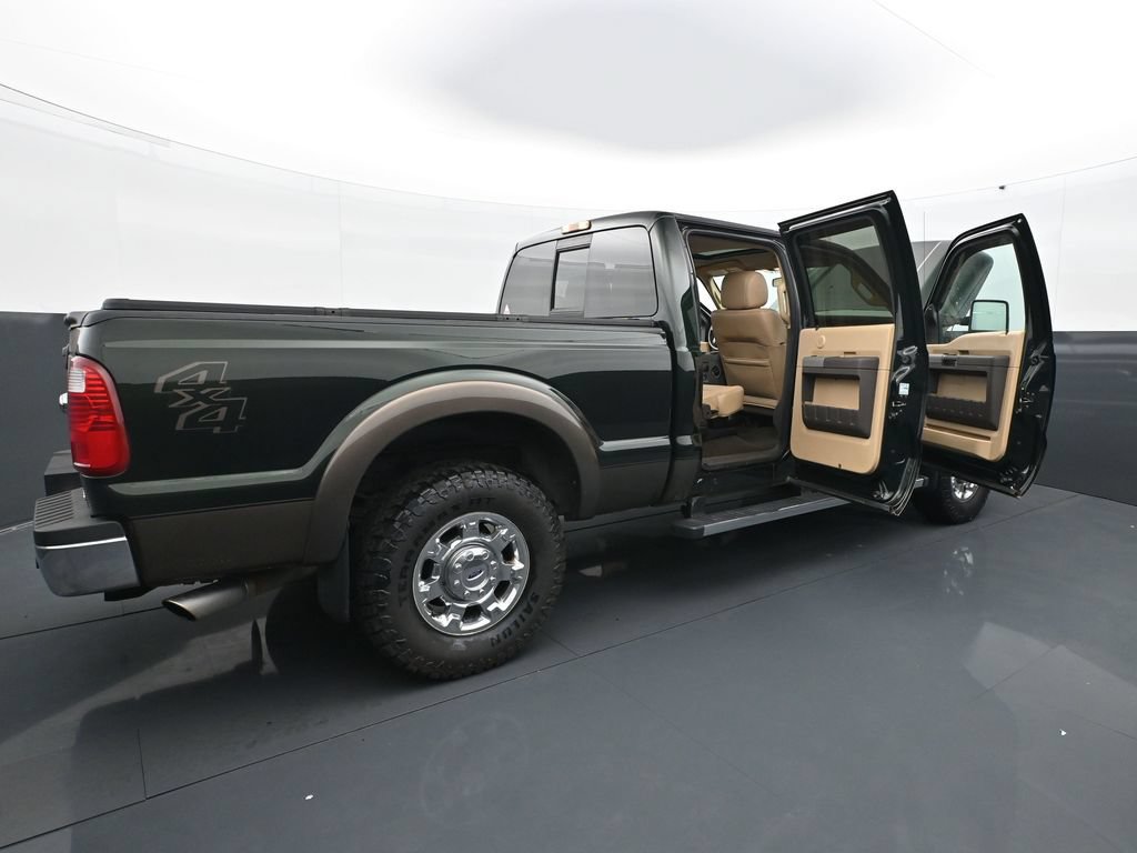 Used 2016 Ford F250 Lariat w/ Lariat Ultimate Package AWD/4WD image 32