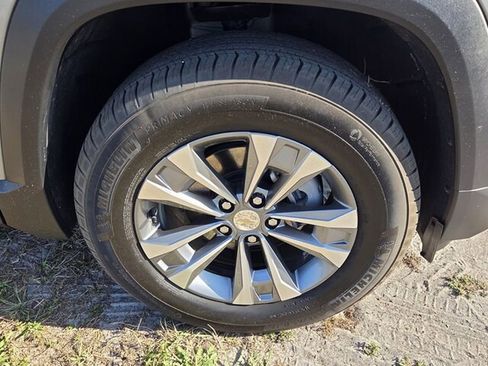 Certified 2025 Chevrolet Equinox LT image 15