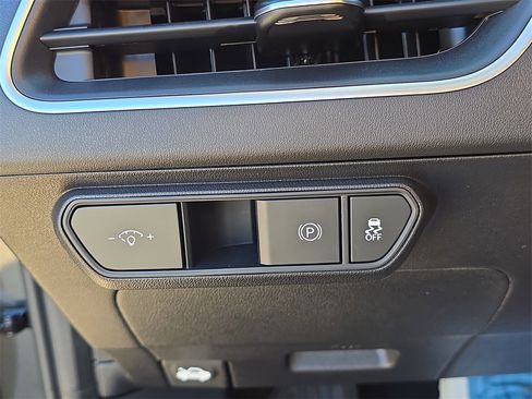 New 2025 Kia K4 LXS image 31