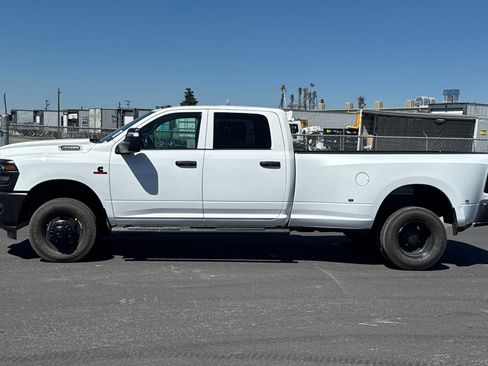 New 2026 RAM 3500 Tradesman AWD/4WD image 6