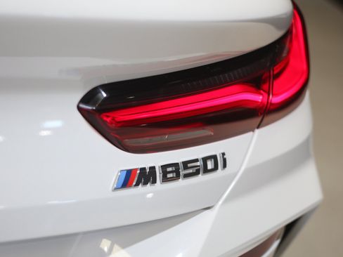Used 2024 BMW M850i xDrive Convertible w/ Driving Assistance Package AWD/4WD image 25
