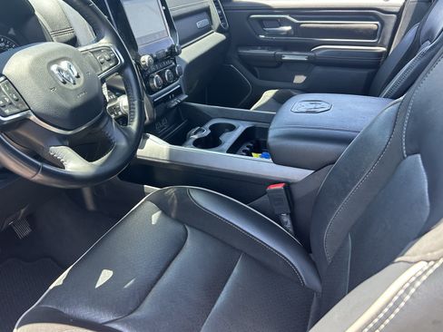 Used 2024 RAM 1500 Laramie AWD/4WD image 9