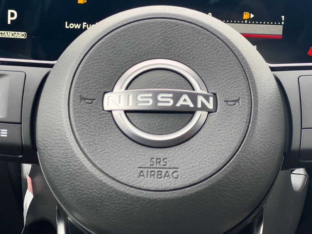 New 2027 Nissan Kicks SR FWD image 6