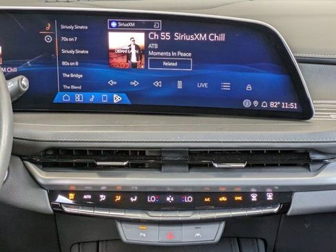 Used 2024 Cadillac XT4 Premium Luxury image 16