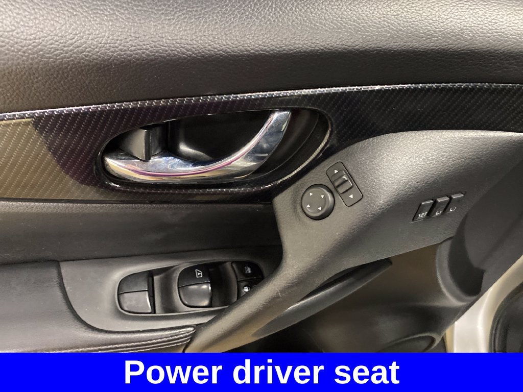 Used 2017 Nissan Rogue SL AWD/4WD image 9
