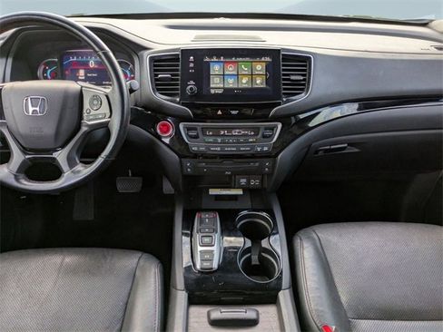 Certified 2020 Honda Pilot Black Edition image 18