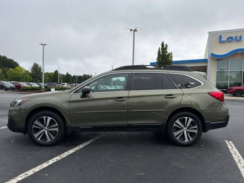 Used 2019 Subaru Outback 2.5i Limited w/ Popular Package #2 AWD/4WD image 9