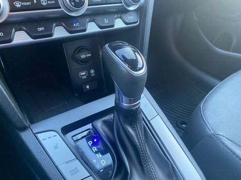 Used 2019 Hyundai Elantra Limited w/ Cargo Package FWD image 35