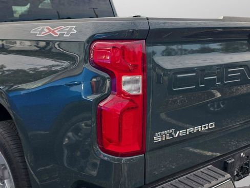 Used 2025 Chevrolet Silverado 1500 LTZ AWD/4WD image 10