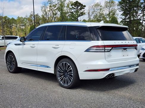 Used 2021 Lincoln Aviator Black Label w/ Class IV Trailer Tow Package image 3