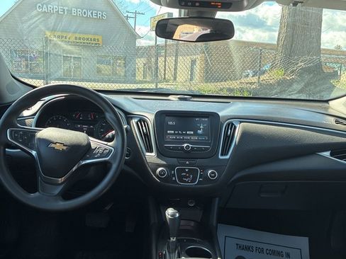 Used 2018 Chevrolet Malibu LS FWD image 7