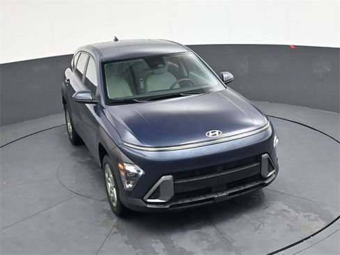 Used 2024 Hyundai Kona SE image 24