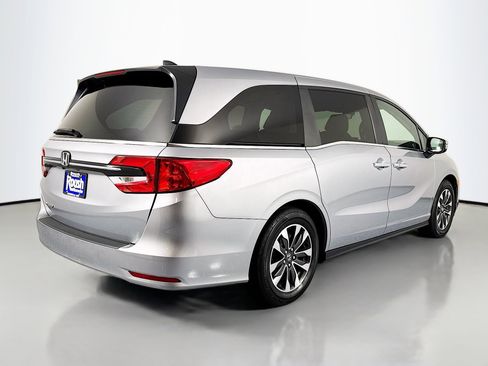 Certified 2024 Honda Odyssey EX-L image 5