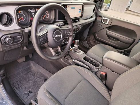 Certified 2025 Jeep Wrangler Sport AWD/4WD image 19