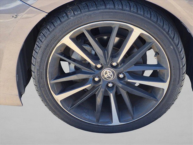 Used 2020 Toyota Camry XSE FWD image 16