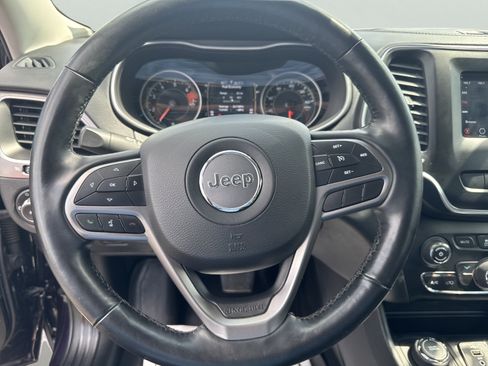 Used 2021 Jeep Cherokee Latitude Plus AWD/4WD image 15