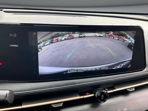 Used 2023 Nissan Ariya FWD image 14
