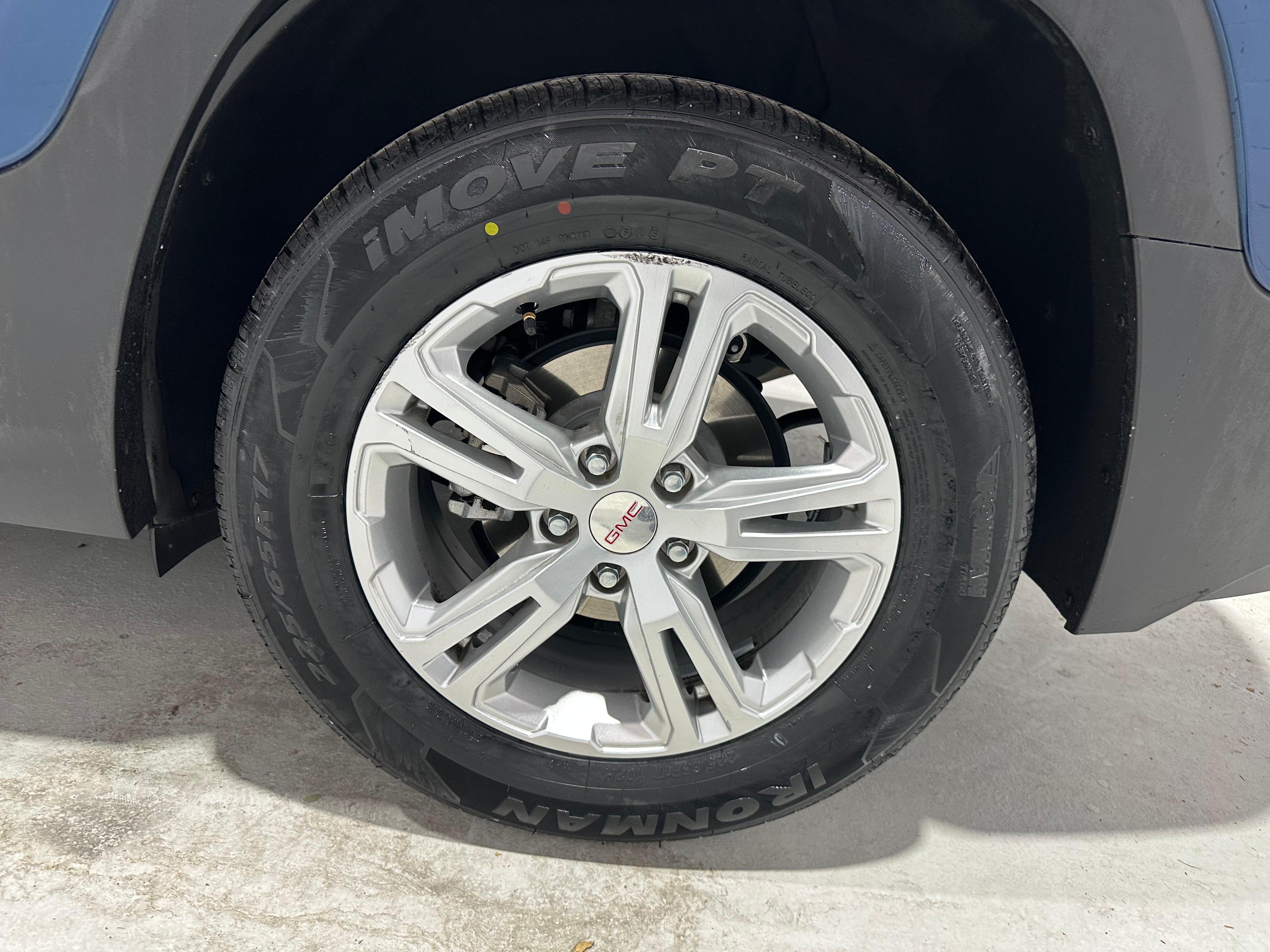 Used 2020 GMC Terrain SLE FWD image 24
