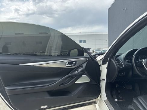 Used 2017 INFINITI Q60 3.0t w/ Cargo Package AWD/4WD image 12