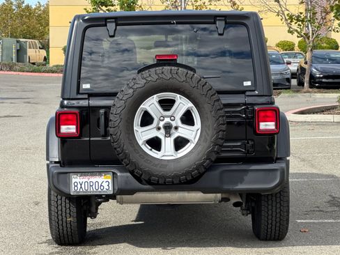 Used 2021 Jeep Wrangler Unlimited Sport image 5