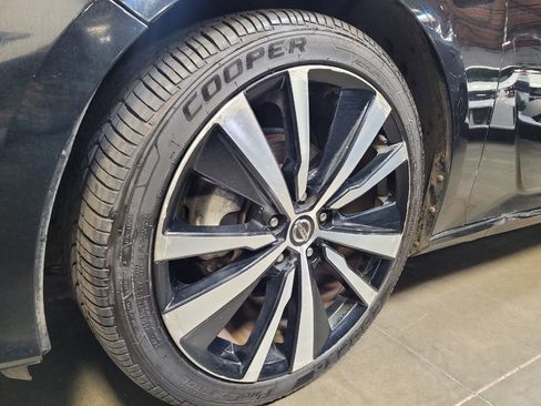 Used 2021 Nissan Altima 2.5 SR FWD image 31