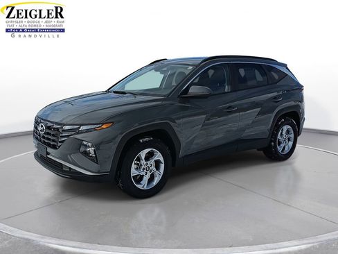 Used 2024 Hyundai Tucson SEL image 1