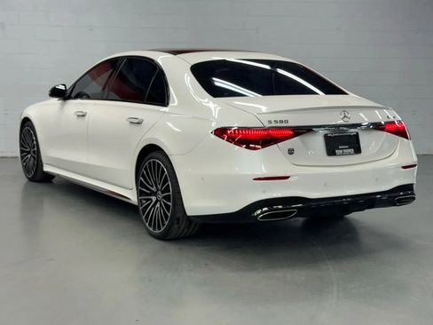 Used 2023 Mercedes-Benz S 580 S 580 4MATIC Sedan 4D image 3