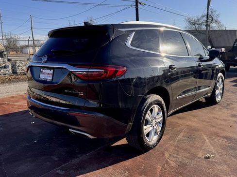 Used 2019 Buick Enclave Essence image 5