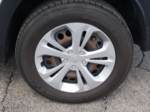 Used 2024 Chevrolet Trax LS FWD image 5