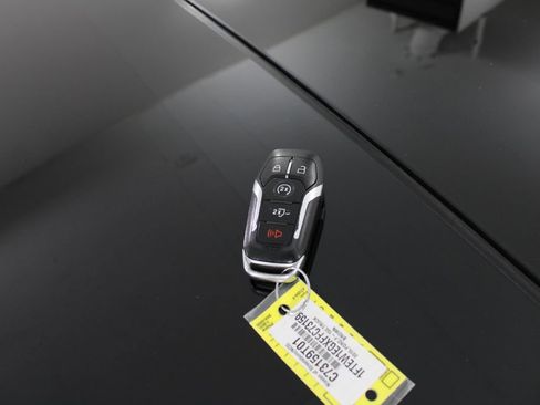 Used 2015 Ford F150 Lariat w/ Equipment Group 502A Luxury image 15