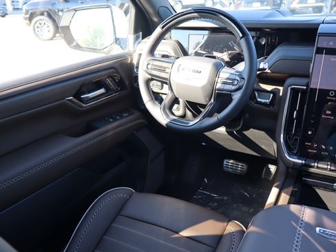 New 2026 GMC Yukon XL Denali Ultimate AWD/4WD image 9