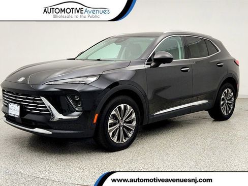 Used 2024 Buick Envision Preferred AWD/4WD image 1