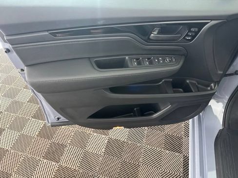 Used 2026 Honda Odyssey Touring image 23