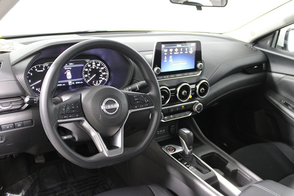 Used 2024 Nissan Sentra SV FWD image 15