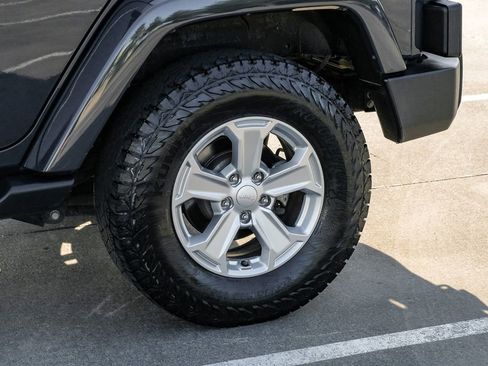 Used 2017 Jeep Wrangler Unlimited Sahara w/ Quick Order Package 24E Chief AWD/4WD image 55
