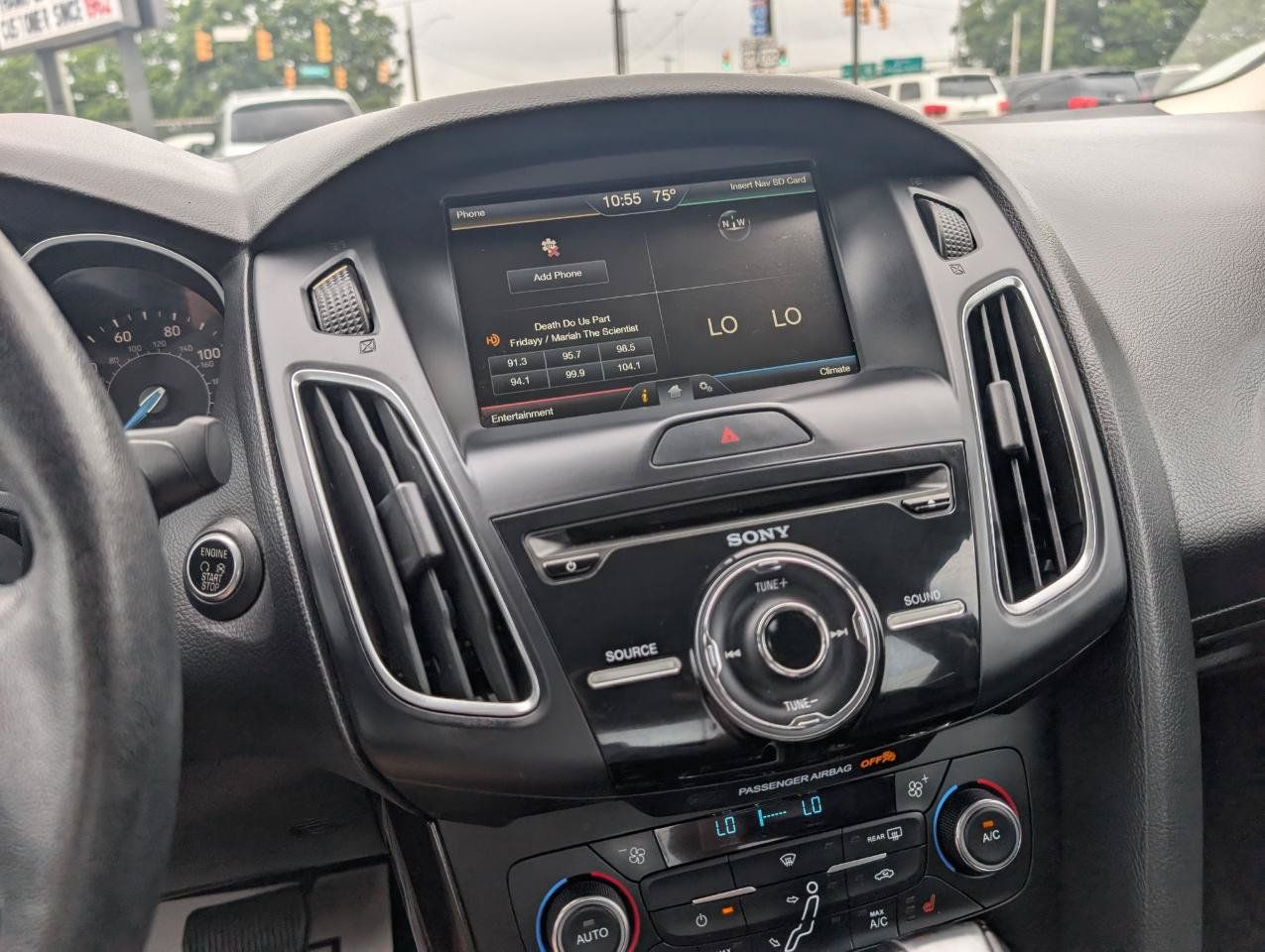 Used 2015 Ford Focus Titanium FWD image 17