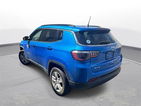 Used 2022 Jeep Compass Latitude AWD/4WD image 8