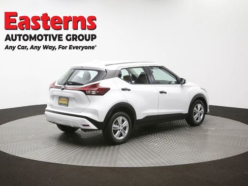 Used 2024 Nissan Kicks S image 41