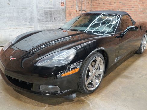 Used 2008 Chevrolet Corvette Convertible w/ Preferred Equipment Group RWD image 21