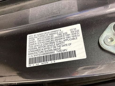 Used 2025 Honda Pilot EX-L image 32