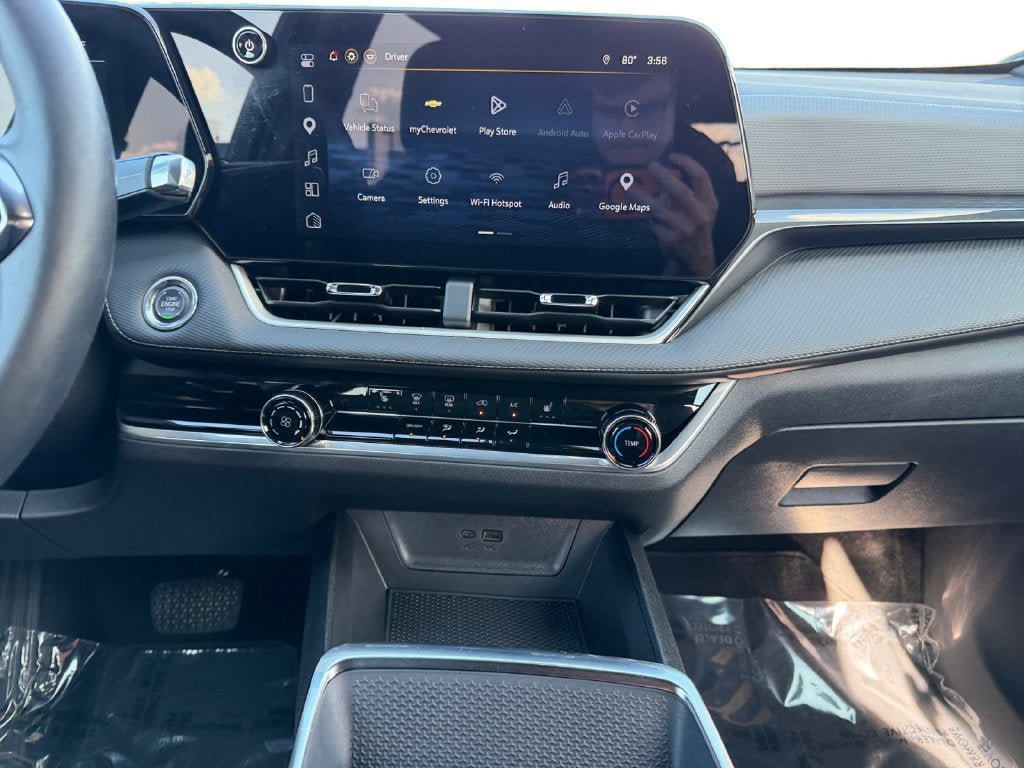 Certified 2026 Chevrolet Equinox LT AWD/4WD image 12