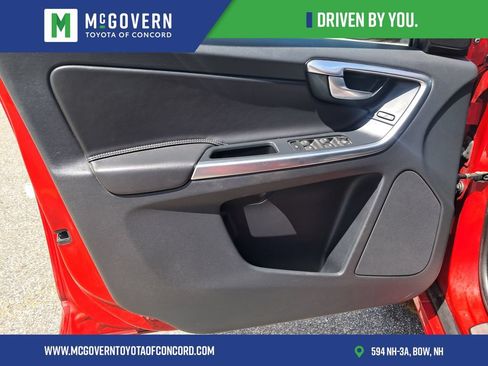 Used 2015 Volvo XC60 T6 R-Design Platinum AWD/4WD image 9