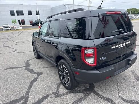 Used 2023 Ford Bronco Sport Outer Banks w/ Tech Package AWD/4WD image 9