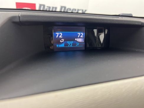 Used 2012 Toyota Sienna XLE image 30