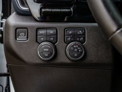 Used 2024 Chevrolet Silverado 3500 High Country w/ Technology Package image 22