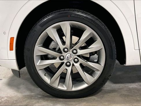 Used 2022 Buick Envision Avenir w/ Technology Package II FWD image 10