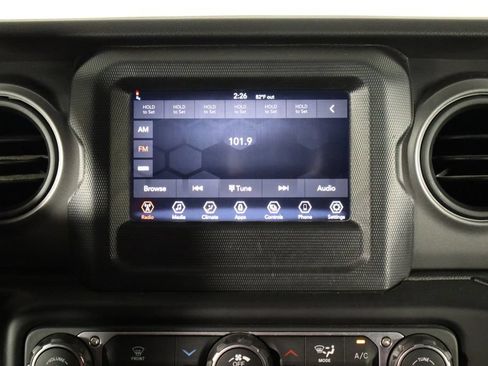 Used 2022 Jeep Wrangler Sport AWD/4WD image 27