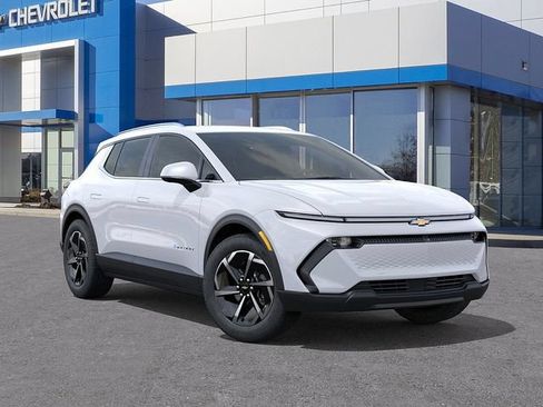 New 2026 Chevrolet Equinox EV LT AWD/4WD image 7